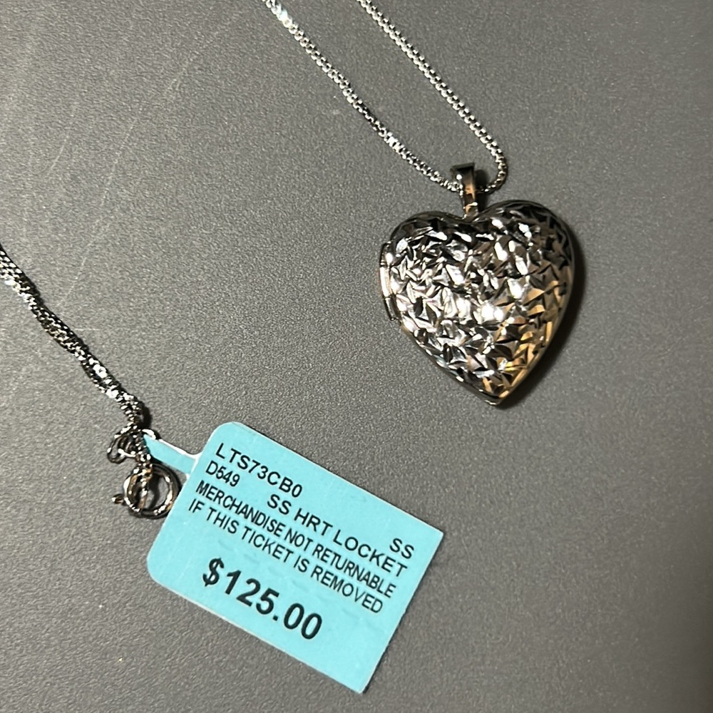 Belk & Co. Sterling Silver Heart Locket Pendant Necklace New NWT